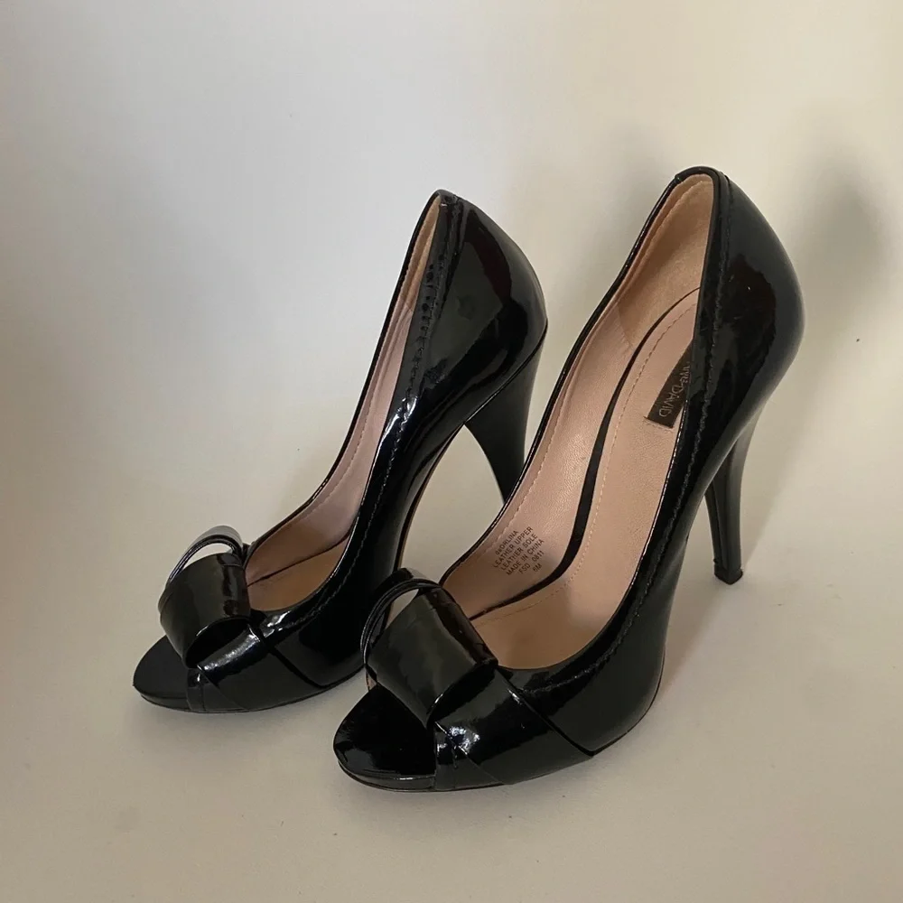 Joan & David Black Open Toe Patent Leather Heel